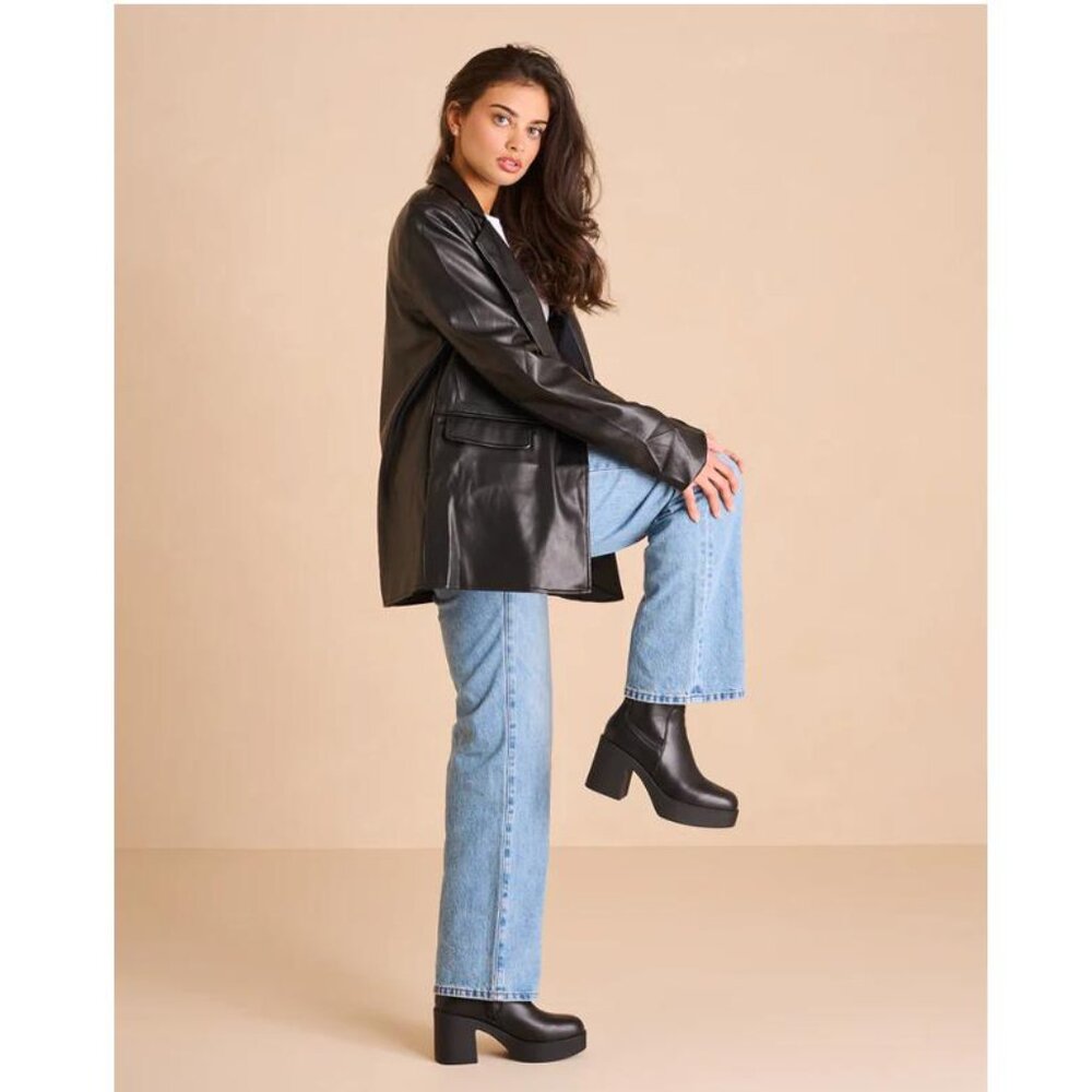 Bottes tout aller.  Casual boots.